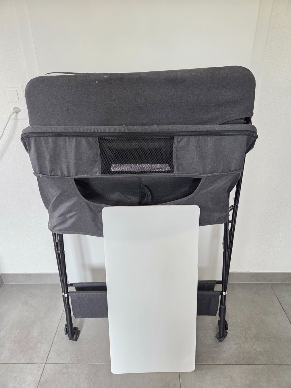 Fasciatoi & Accessori: Safeplus Wickeltisch, zusammenklappbar – Usato da Seftigen venduto da Durham01 1
