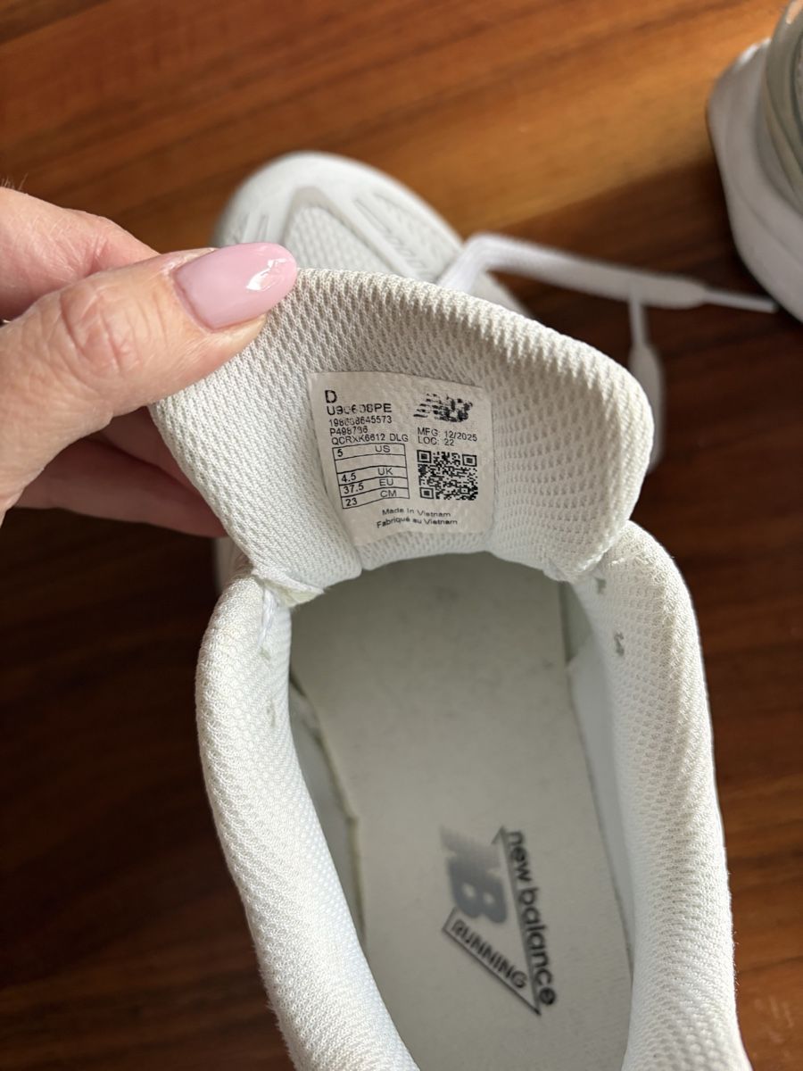 New Balance Scarpe da donna: New Balance 9060 – Usato da Murten venduto da Boracay5 1