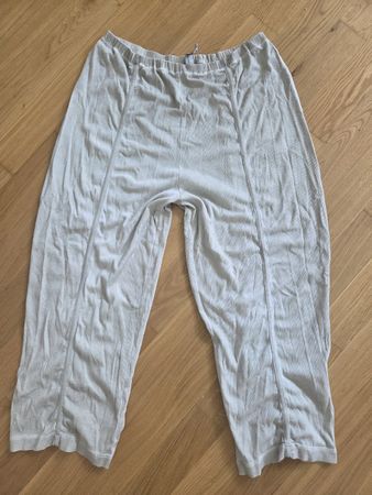 Rundholz Stoffhose hellgrau elastischer Bund Grösse M/L