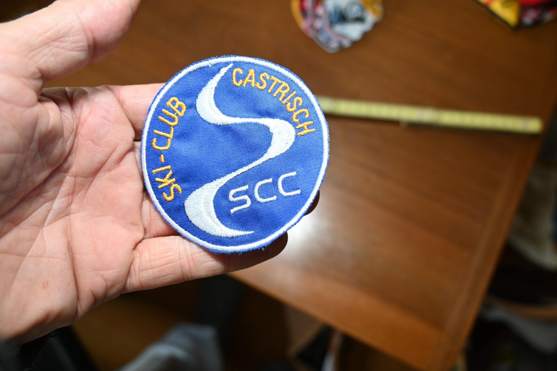 Placchette & Badge: PATCH Ski-Club Castrisch  BADGE – Usato da Pfaffhausen venduto da mono_rec 1