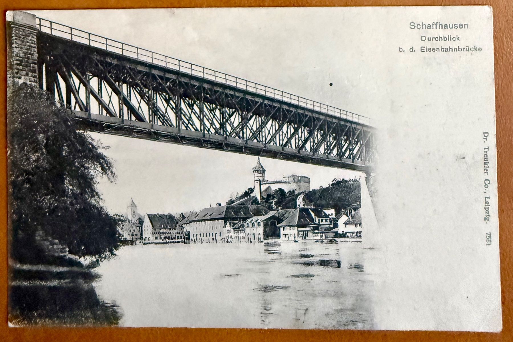 Cartoline postali: AK: Schaffhausen - Durchblick b. d. Eisenbahnbrücke – Usato da Lutry venduto da Ediego