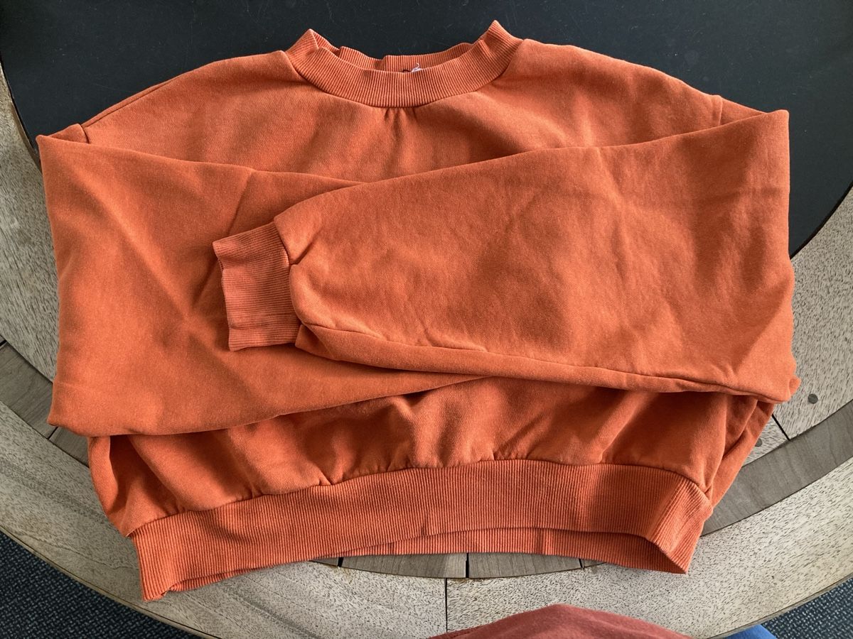 Maglioni & Felpe: Oranger kurz Pulli – Usato da Kesswil venduto da Branca-01