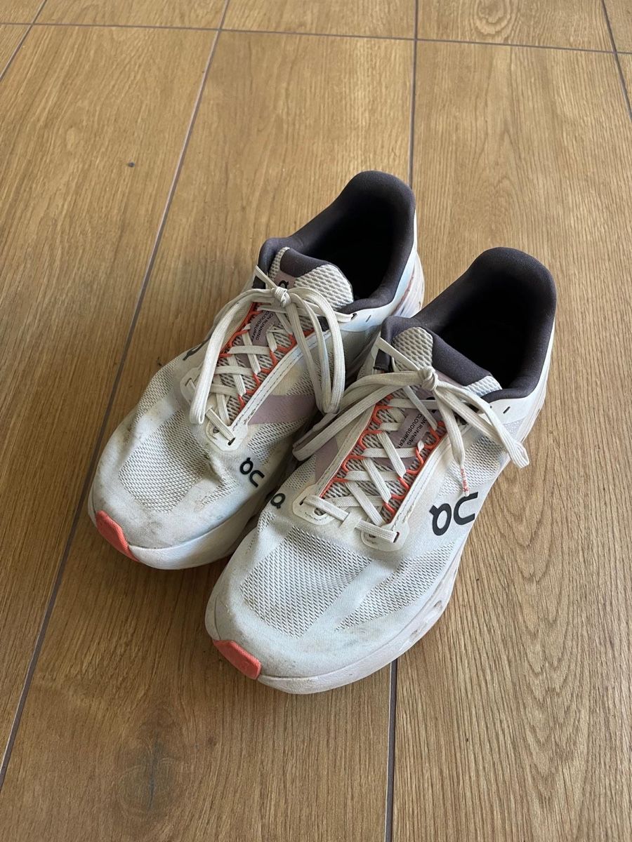 On Scarpe da donna: On Cloudsurfer next Damen – Usato da Dielsdorf venduto da abe_k9p5