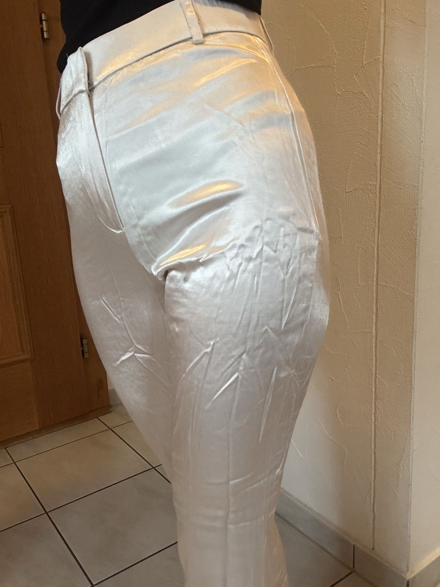 Zara Pantaloni: Zara Hose, creme, Satin Optik – Usato da Hergiswil NW venduto da kaufe_bei_kaufmann 2
