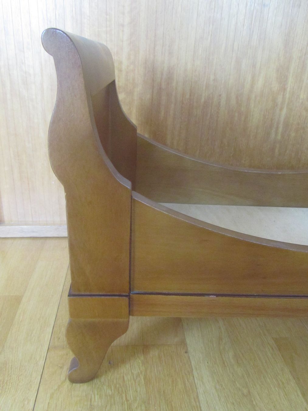 Giocattoli: Biedermeier - Puppenbett / Möbelmodell – Usato da Seengen venduto da mikelele 1