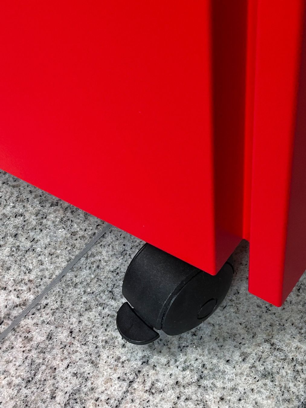 Banconi: SchubladenRollkorpus mit grosser Tiefe: HxBxT=56cmx42cmx56cm – Nuovo e nell'imballaggio originale da Fehraltorf venduto da lukasarnold 4
