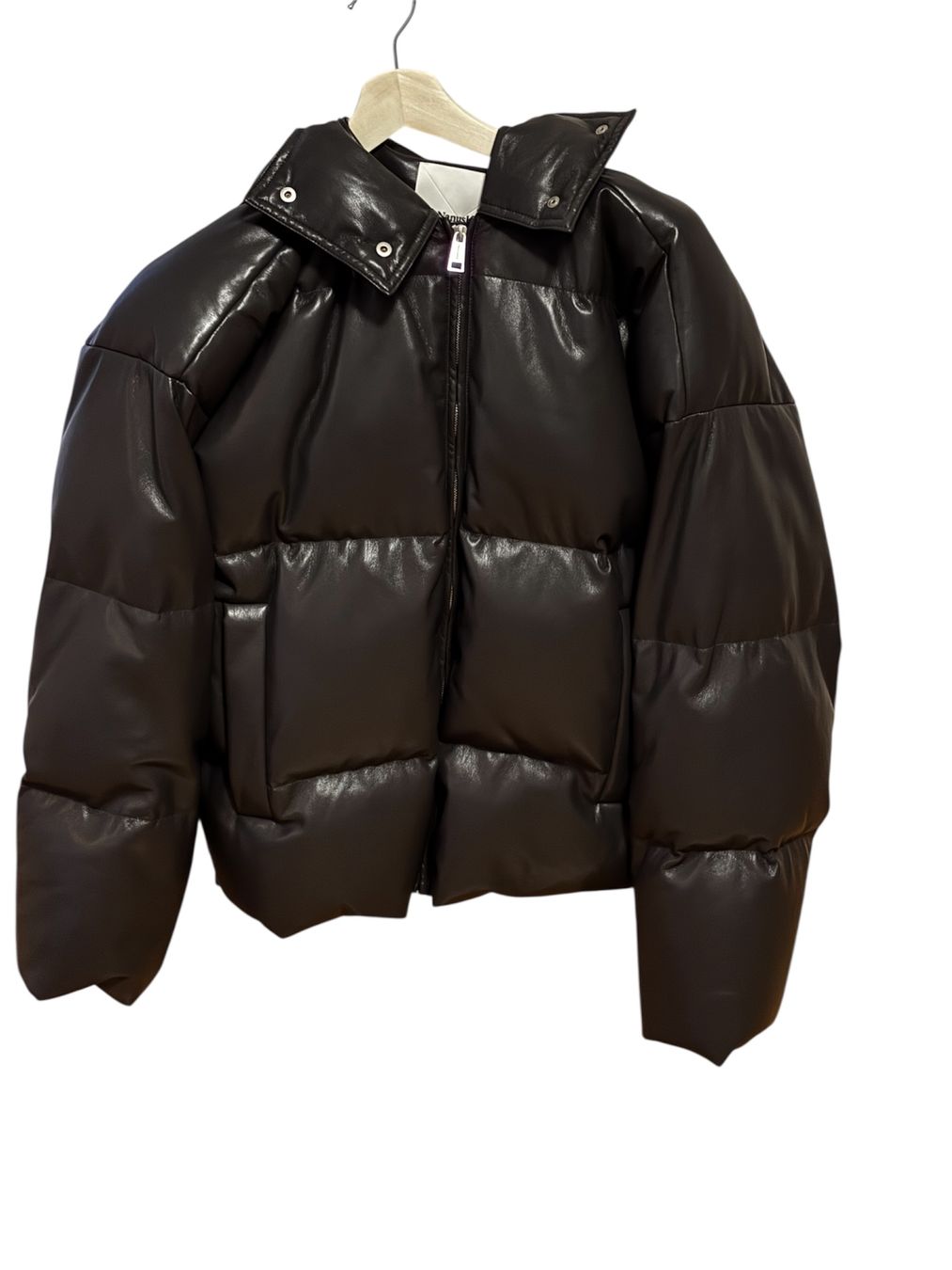 Nanushka Jacken: BLOUSON HIVER NANUSHKA – Gebraucht aus Essertines-Yverdon von aureljos_pics