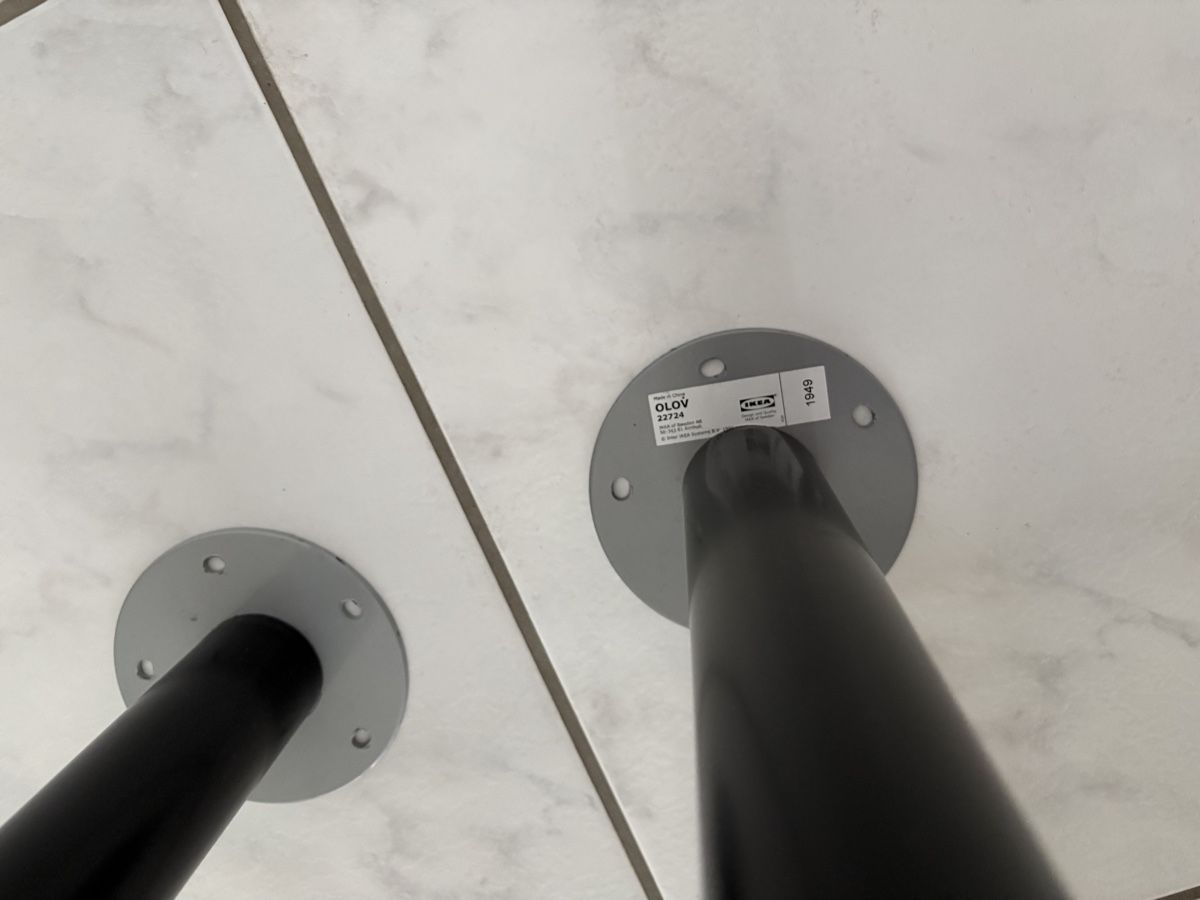 Ikea Altri mobili: Pieds de table IKEA OLAV noirs 2 pièces bon état – Usato da Rotkreuz venduto da Ti9r0u 1