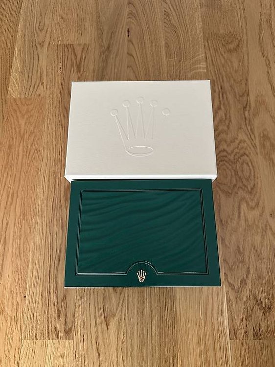 Rolex Orologi: Rolex Oyster Perpetual 41mm Green - Full Set – Usato da Luzern venduto da Laro66 2