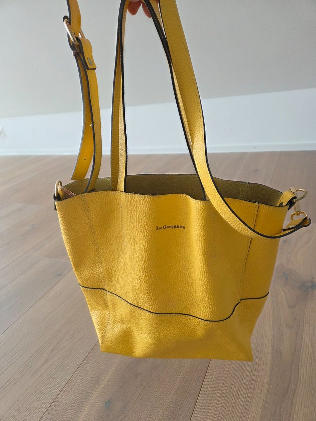 La Garçonne Borse da donna: La Garçonne Ledertasche Shopper gelb – Usato da Rüschlikon venduto da tiniweeeny