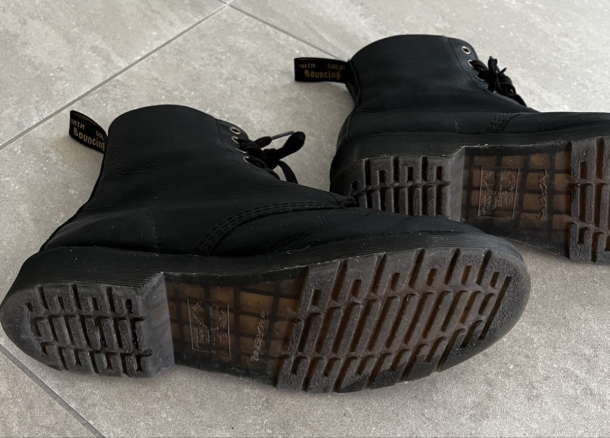 Dr. Martens Chaussures hommes: Original Dr. Martens Boots Gr. 44 – D'occasion à Ballwil par Bienenhonig1 4