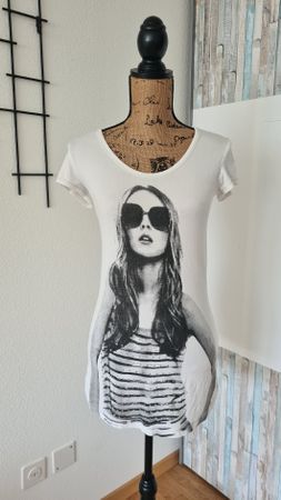 Jones Shirt, Grösse 36, mit coolem Print