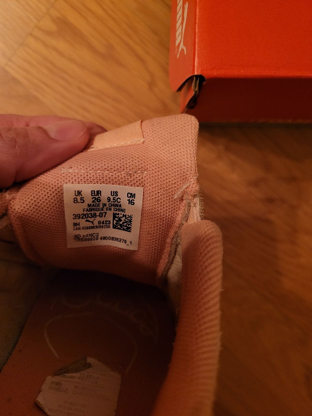 Puma Scarpe per ragazze: Puma Turnshuhe Grösse 26 – Usato da Frick venduto da Spain_3 4
