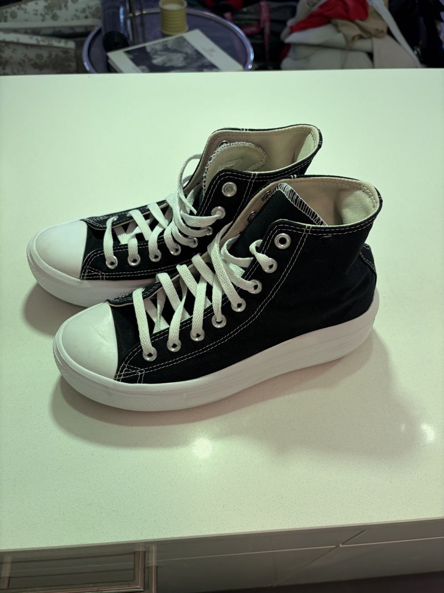 Converse Damenschuhe: Chunky Classic Converse – Gebraucht aus Zürich von lar_dw7h 2