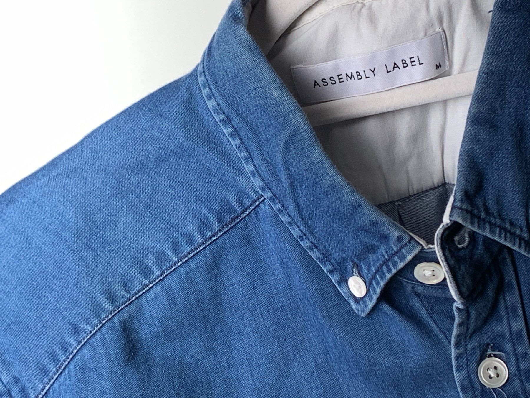 Hemden: Assembly Label Jeanshemd Button-Down, Grösse M – Gebraucht aus Zürich von lor_s6l8 2