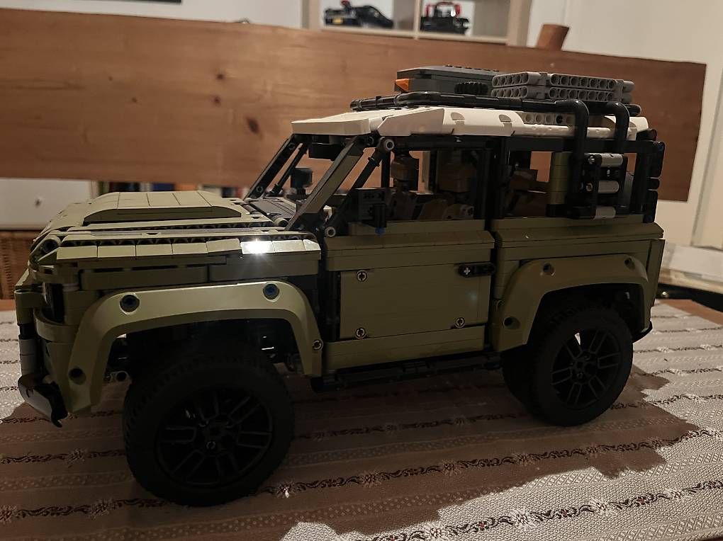 Kit di costruzioni: Lego Technic Land Rover – Usato da Beinwil SO venduto da Mbrunner89 1