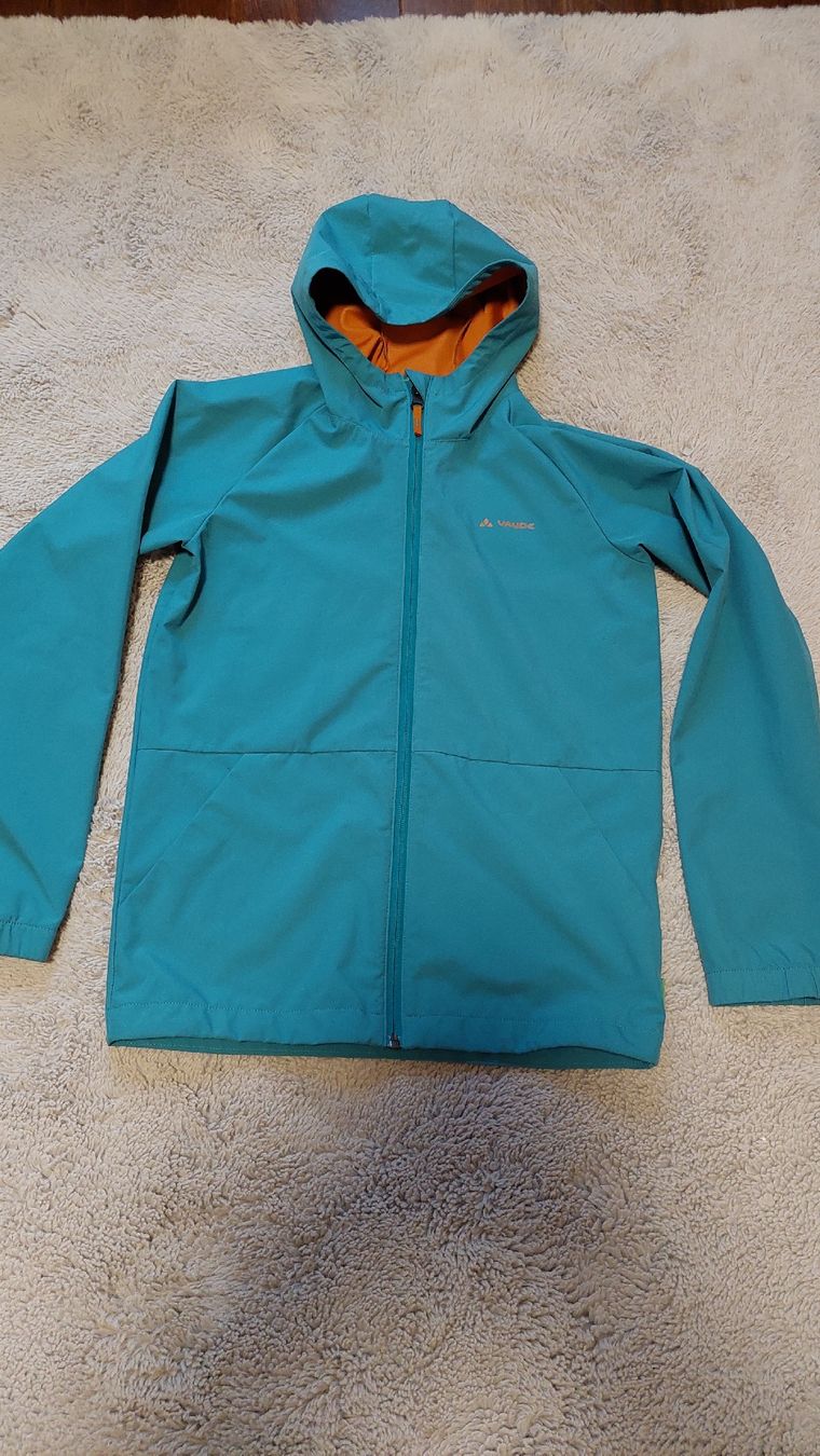 Jacken & Mäntel: Regen/Wind/Softshelljacke grösse 146/152 – Gebraucht aus Wisen SO von spann 2