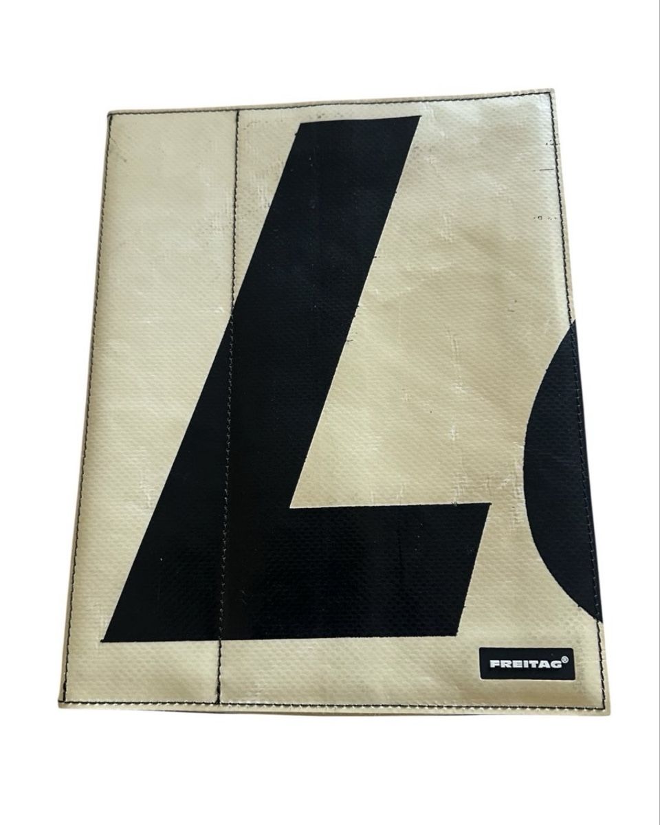 Freitag Taschen: Freitag IPad Hulle – Neu (gemäss Beschreibung) aus Zuzwil SG von her_rmc7