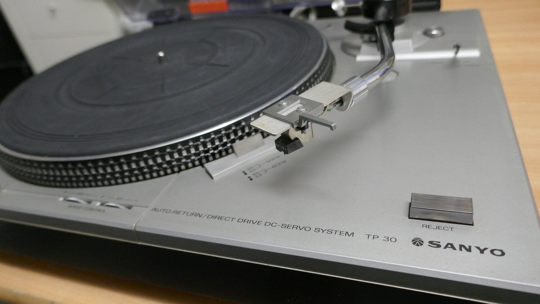 Sanyo Giradischi: Sanyo TP-30 Plattenspieler – Usato da Wenslingen venduto da FairlightCMI 2