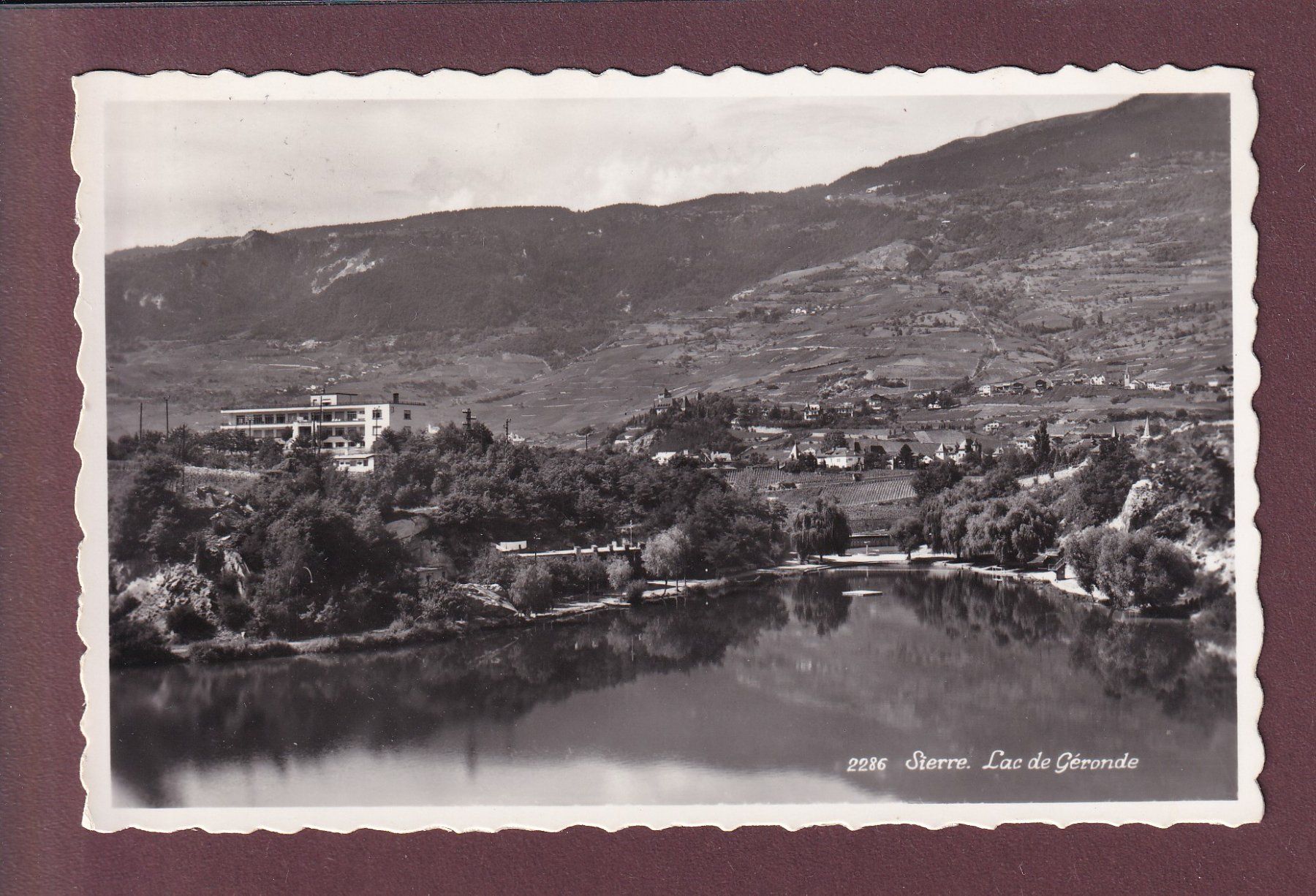Cartoline postali: SIERRE - Lac de Géronde - 1954 – Usato da Pully venduto da nicecards