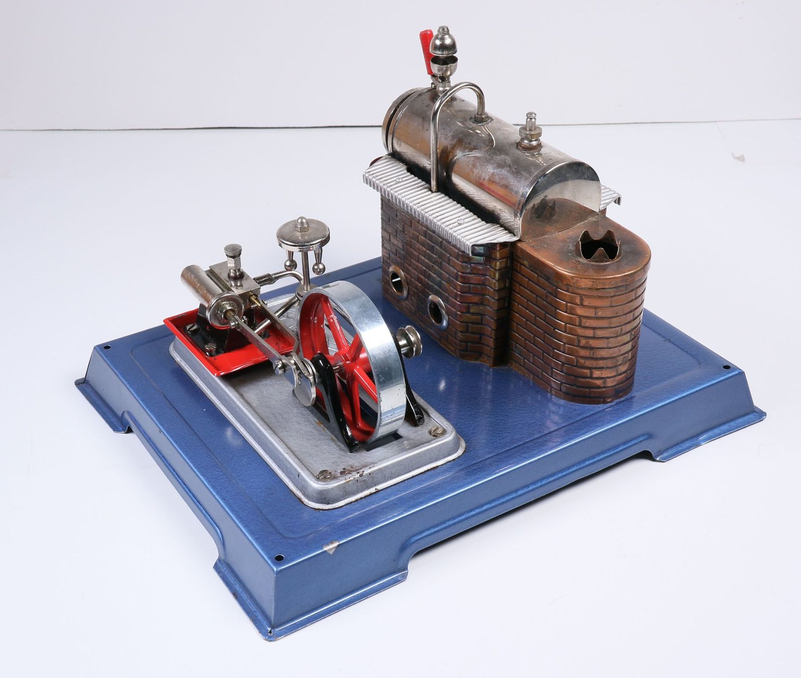 Wilesco Kit di modellismo & Modellini statici: Kleine Wilesco Dampfmaschine – Usato da Hettlingen venduto da Scholi99 1