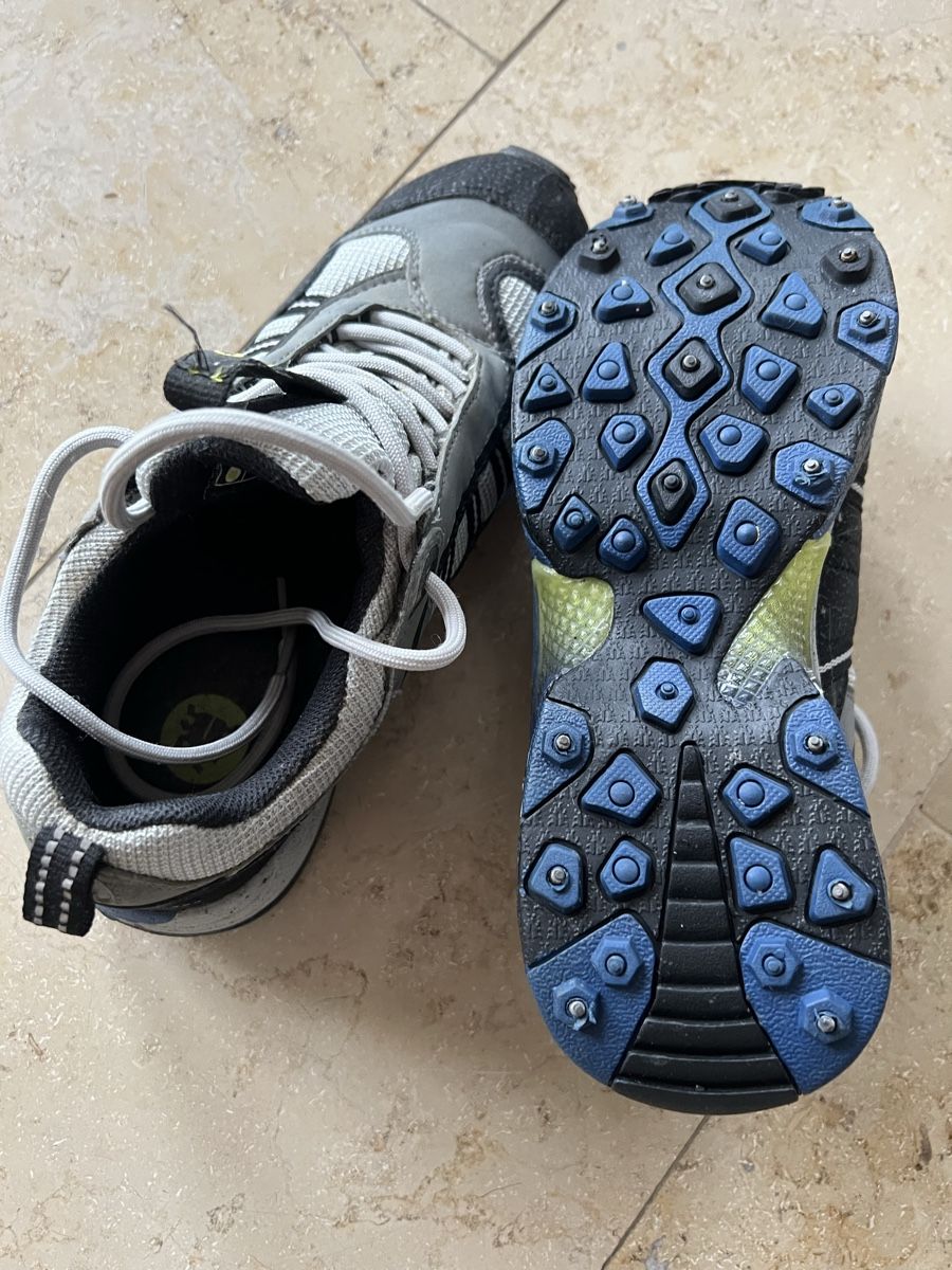 Chaussures hommes: Icebug Wanderschuh mit Spikes – D'occasion à Schönenberg ZH par 24Yvi 1
