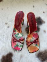 Beverly Feldman Sandalen mit Blumenmuster Grösse 37