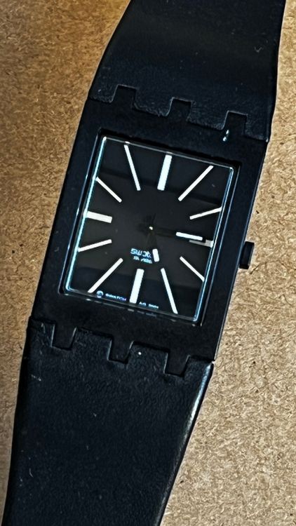 Swatch Montres: Schwarze Swatch Uhr, Vintage, Top Zustand – D'occasion à Grenchen par chththl