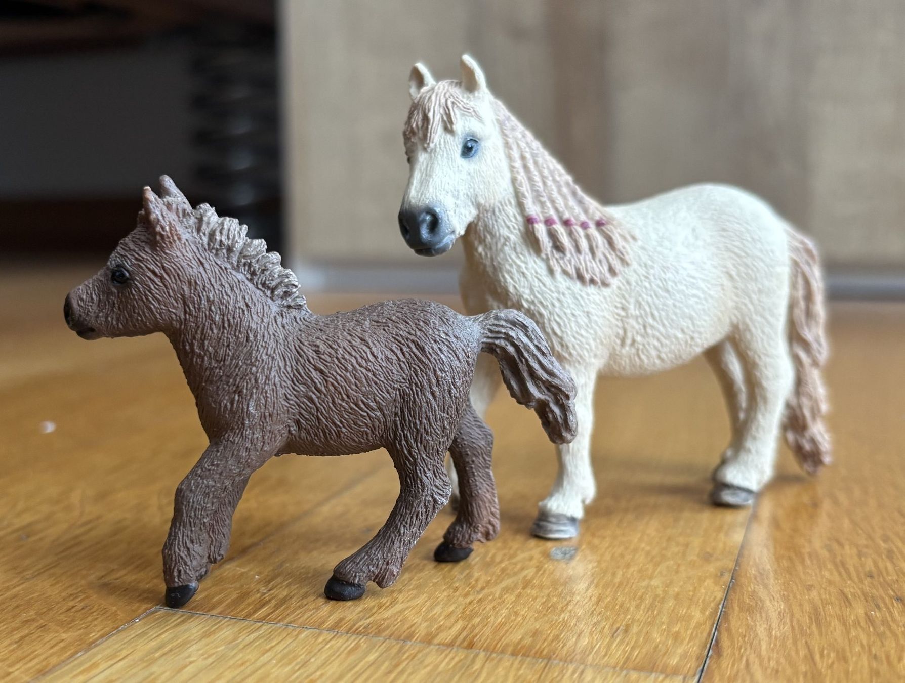 Schleich Giocattoli: Schleich Ponys 2 Stück – Usato da Biel-Benken BL venduto da Bergerr 1