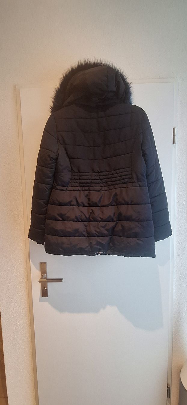 Tom Tailor Giacche & Cappotti: Tom Tailor Mädchen Daunenjacke mit Kapuze  Grösse L – Usato da Hofstetten SO venduto da morgana71 6