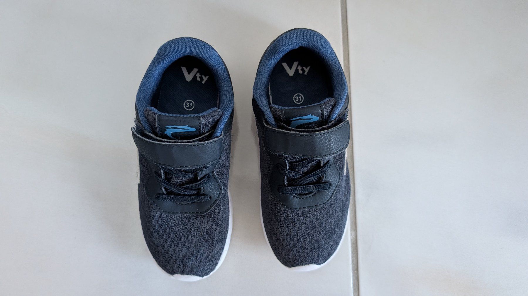 Dosenbach Scarpe per ragazzi: Vty Sneaker - Gr. 31 – Usato da Oberwil-Lieli venduto da meipa3000 2