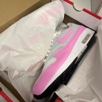 Nike Air Max Essentiel Pink