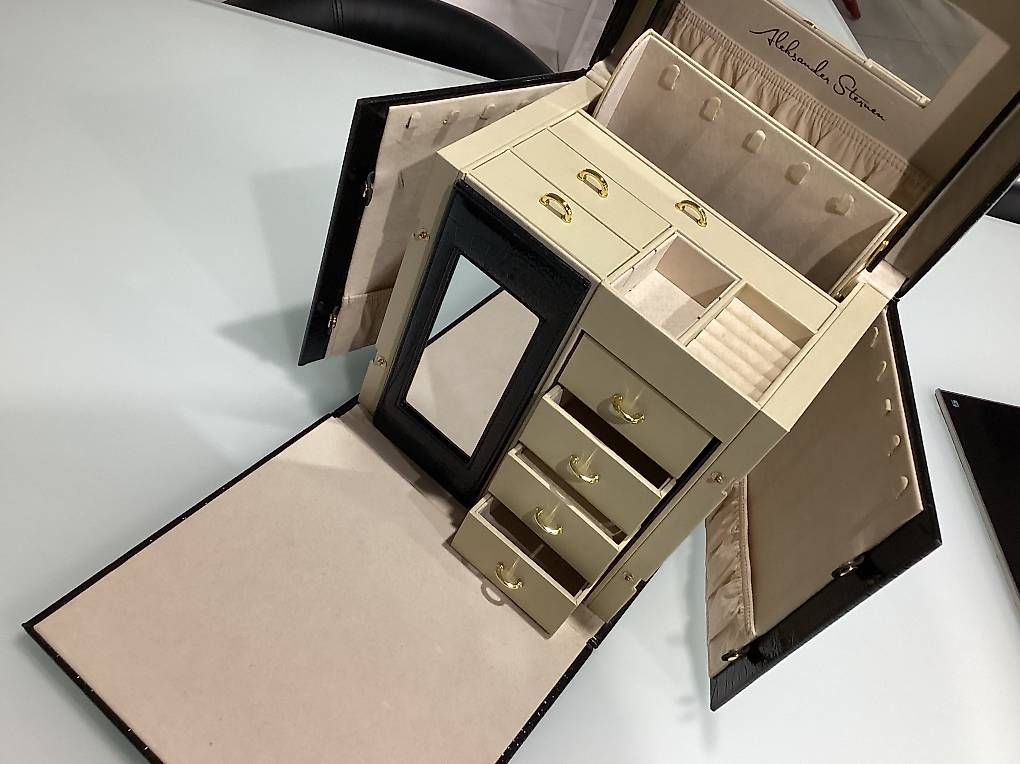Portagioie: Porta gioielli di Alexander Sternen – Usato da Melano venduto da pie_wx5l 2