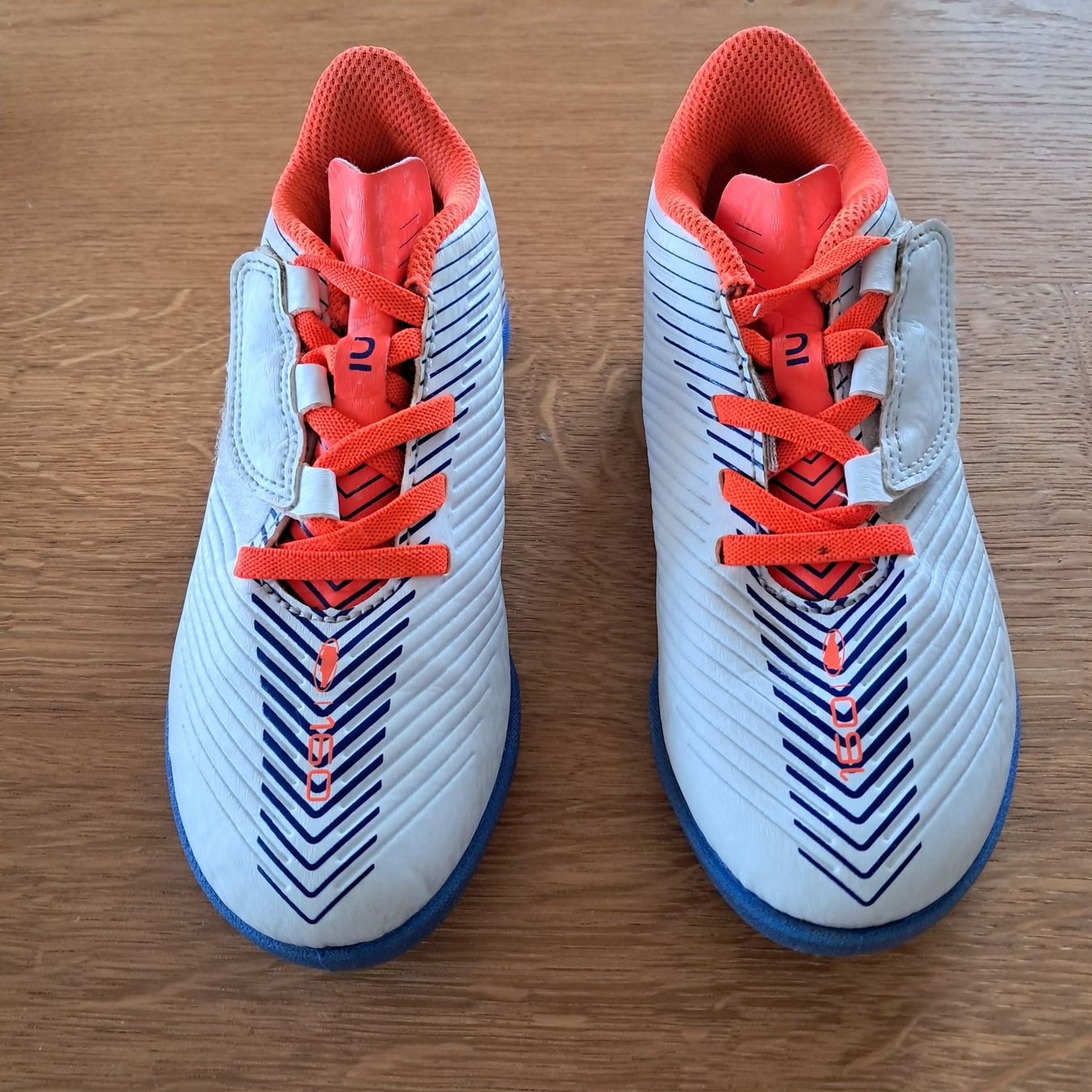 Scarpe per ragazzi: Kinder Fussballschuhe Grösse 30 – Usato da Meilen venduto da Vaurien15
