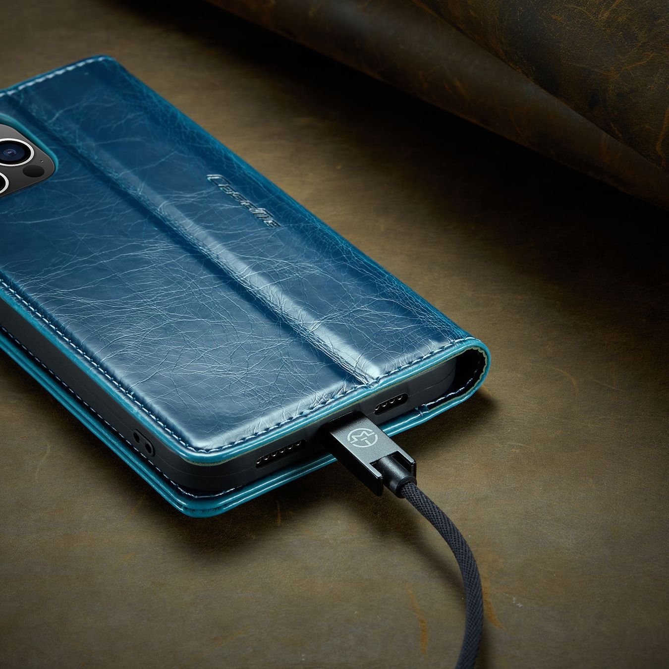 Coques & Protection écran: CaseMe iPhone 14 Pro Max Leder Case – Neuf avec emballage d'origine à Zürich par Store-247 5