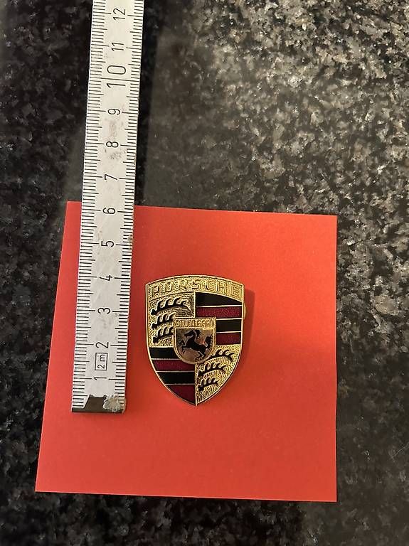 Placchette & Badge: Porsche Pin – Usato da Allschwil venduto da Haffelow 2