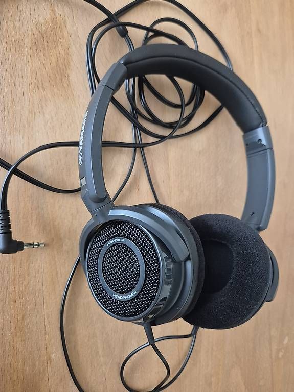Musikinstrumente: Yamaha HPH - 200P – Gebraucht aus Flawil von Jupy9230
