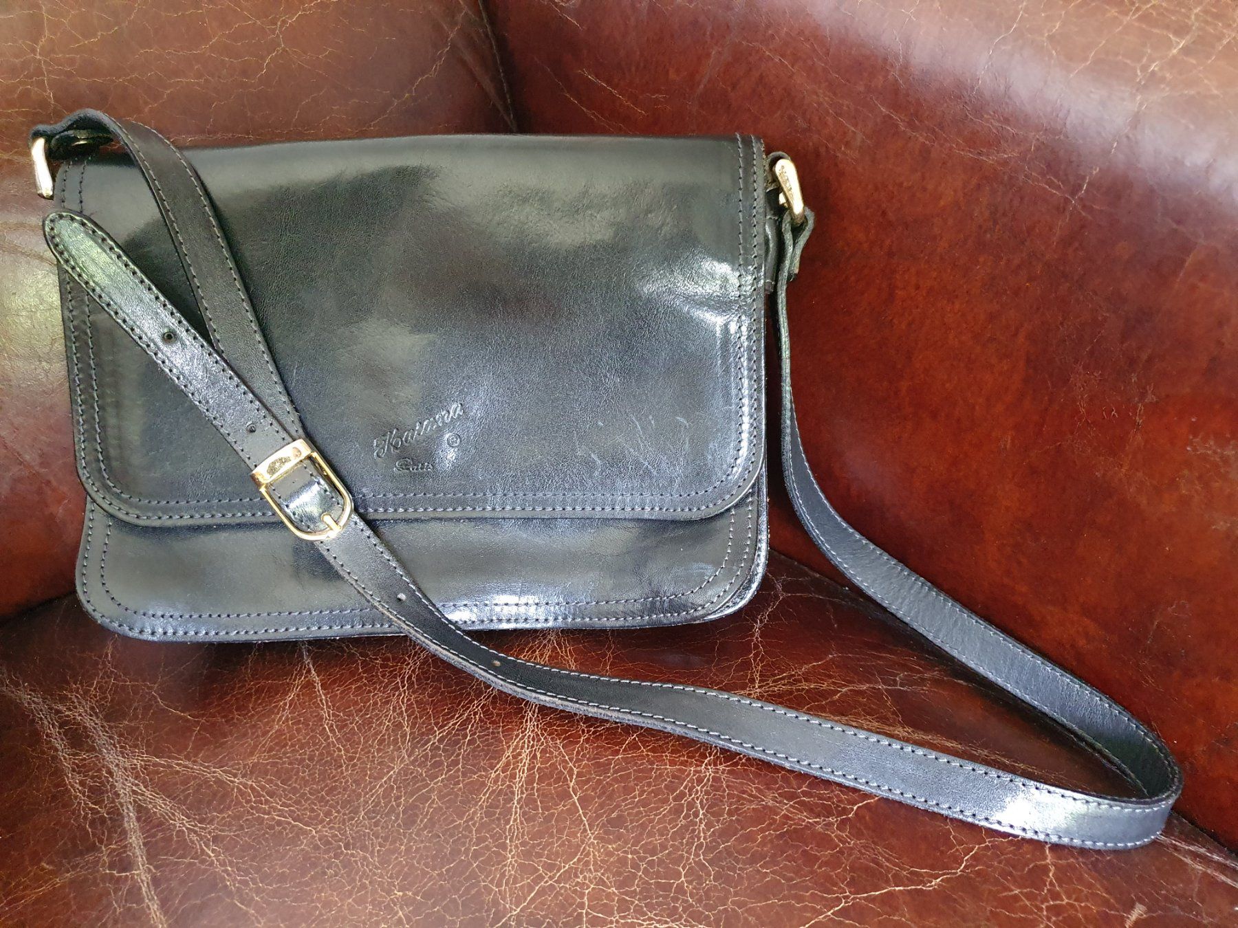Borse da donna: Sac à main en cuir noir Katana – Usato da boudry venduto da Let_20 5