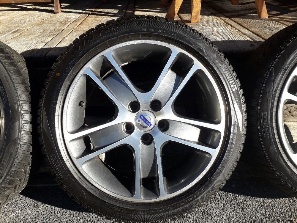 Volvo 17 Zoll Räder, Pirelli Winter neuwertig, C30/V50/S40 (Gebraucht ...