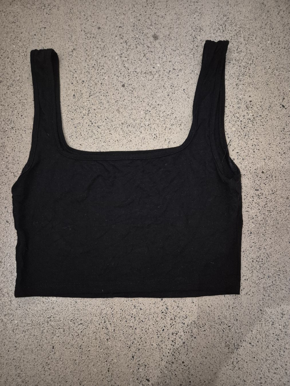 Shein Lots de vêtements: Kleiderpaket Croptops – D'occasion à Schlieren par nat_76vd 1