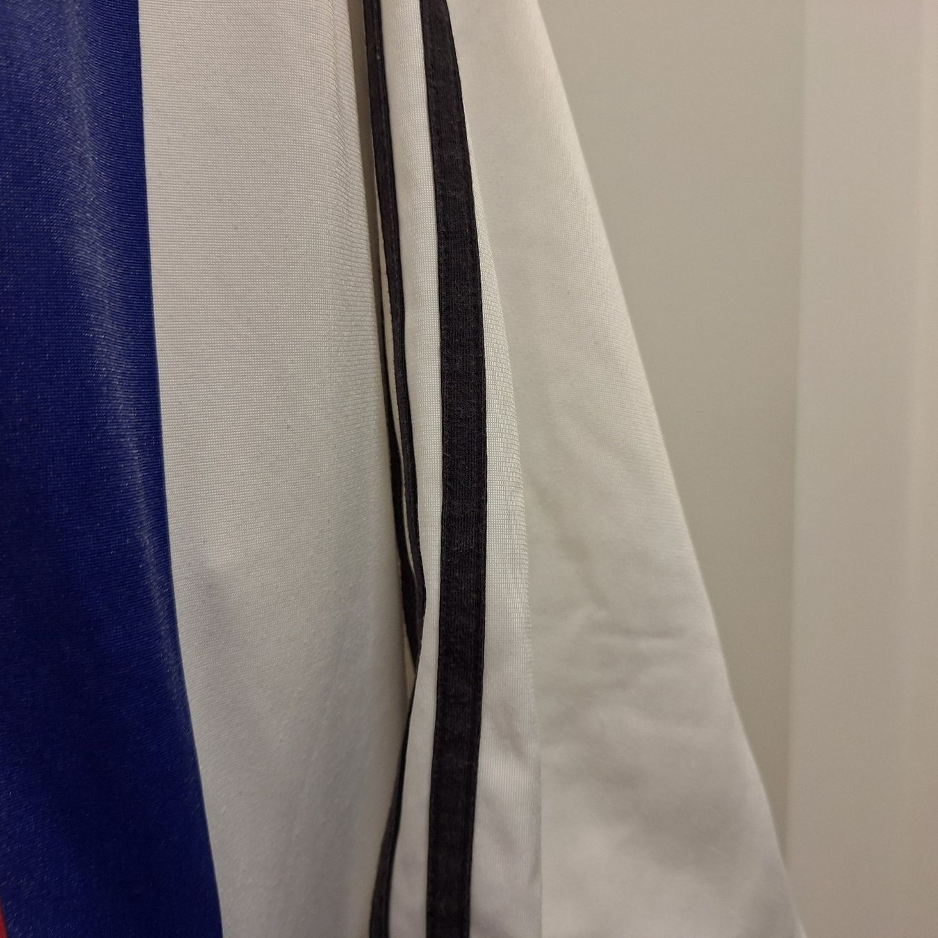Canottiere & Pantaloni: Adidas Fc Basel Jacke L – Usato da Bellinzona venduto da LA-ropa-de-Juan 3