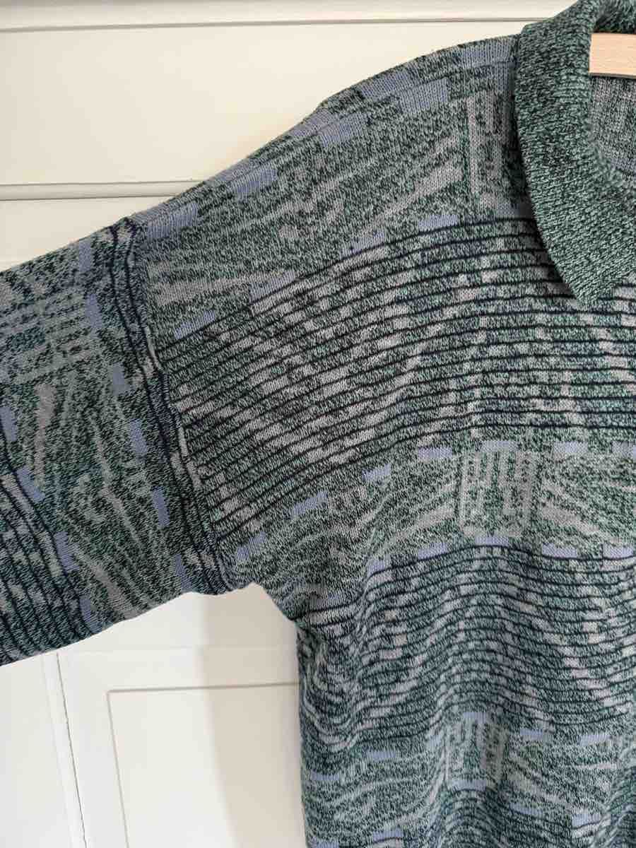 Pulls & Sweat-shirts: Pullover  Taille M Vert Motif Géométrique – D'occasion à Zürich par Butpiquant 3