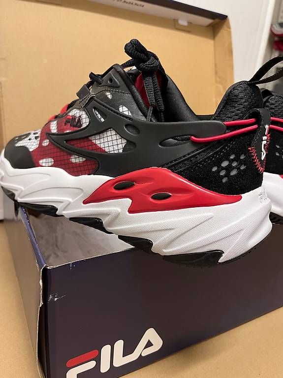 Scarpe da donna: Fila Ray Tracer EVO - NEU – Usato da Basel venduto da mar_w7l9 2