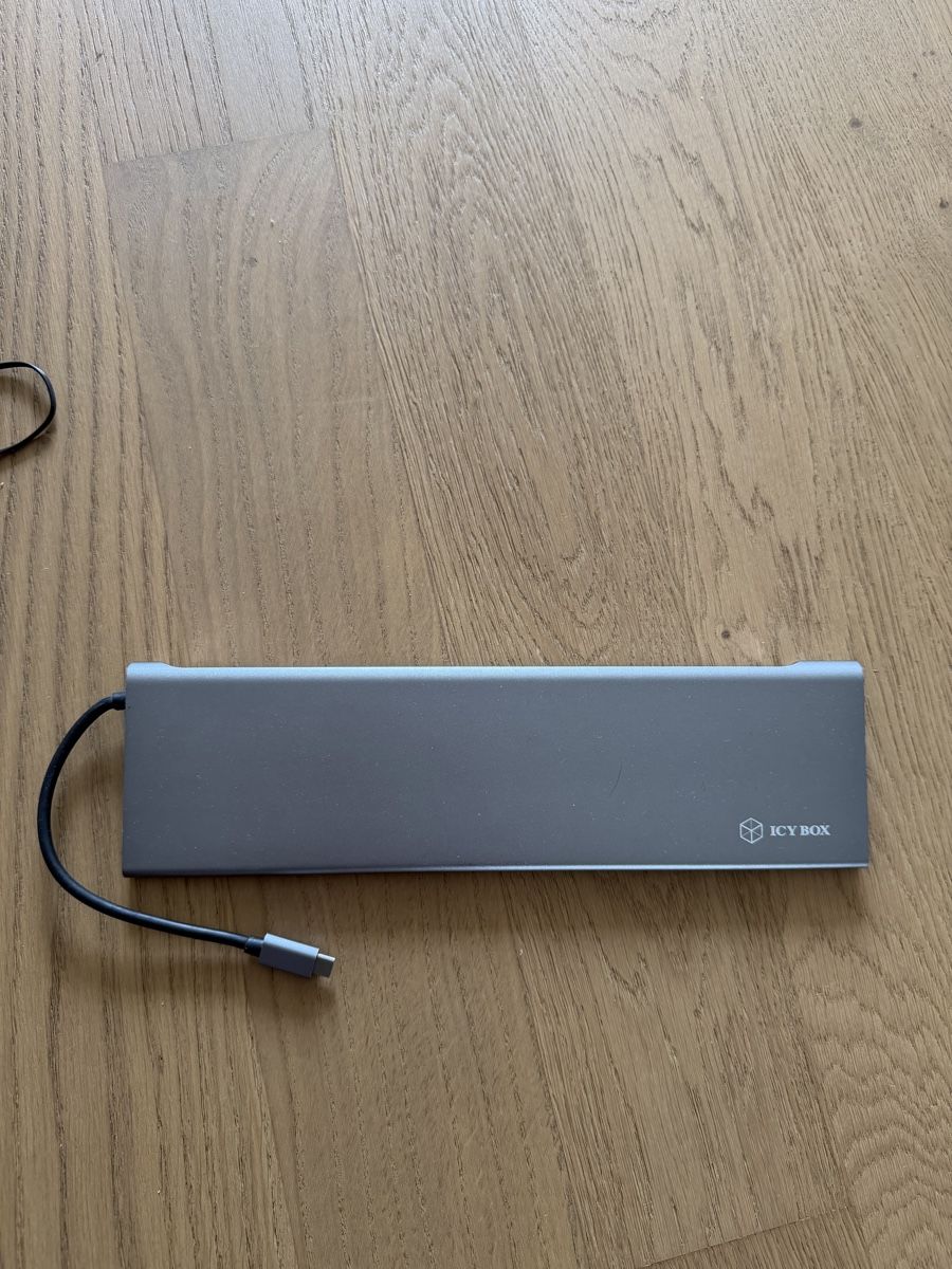Docking station: Icy Box USB-C Hub Docking Station - Silver - Great Condition – Nuovo (secondo la descrizione) da Olten venduto da Solongoo