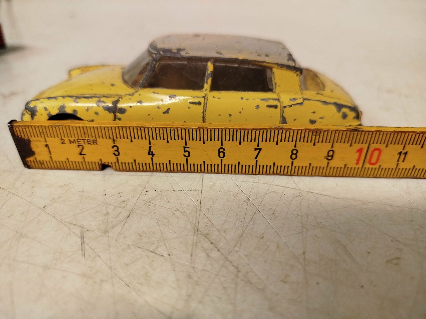 Dinky Toys Modellini d'auto: Dinky Toys  Citroën DS 19. – Usato da La Chaux-de-Fonds venduto da Emmaus2300CDF 6