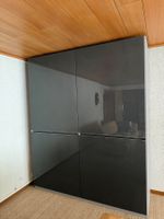 Grosszügiger Wandschrank
