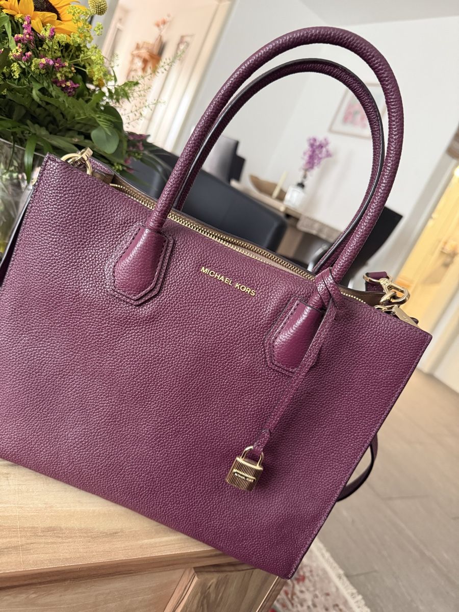 Michael Kors Sacs: Michael Kors Handtasche zu verkaufen  – D'occasion à Visp par Stimo2 1