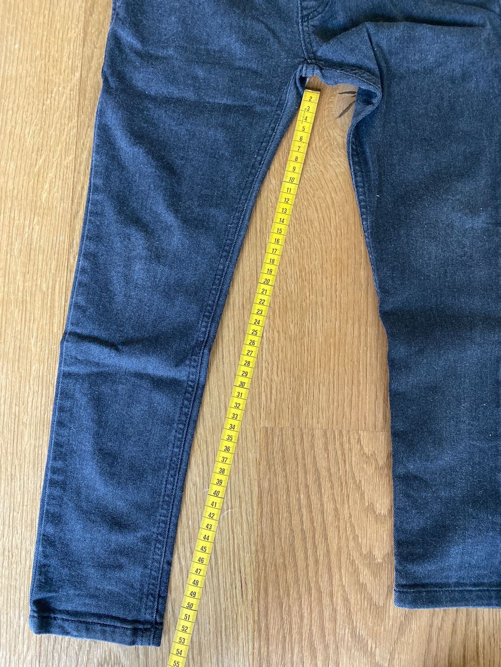 Hosen: Dreifeder Jeans schwarz, Grösse 134, elastischer Bund – Gebraucht aus Suhr von Jade87 4