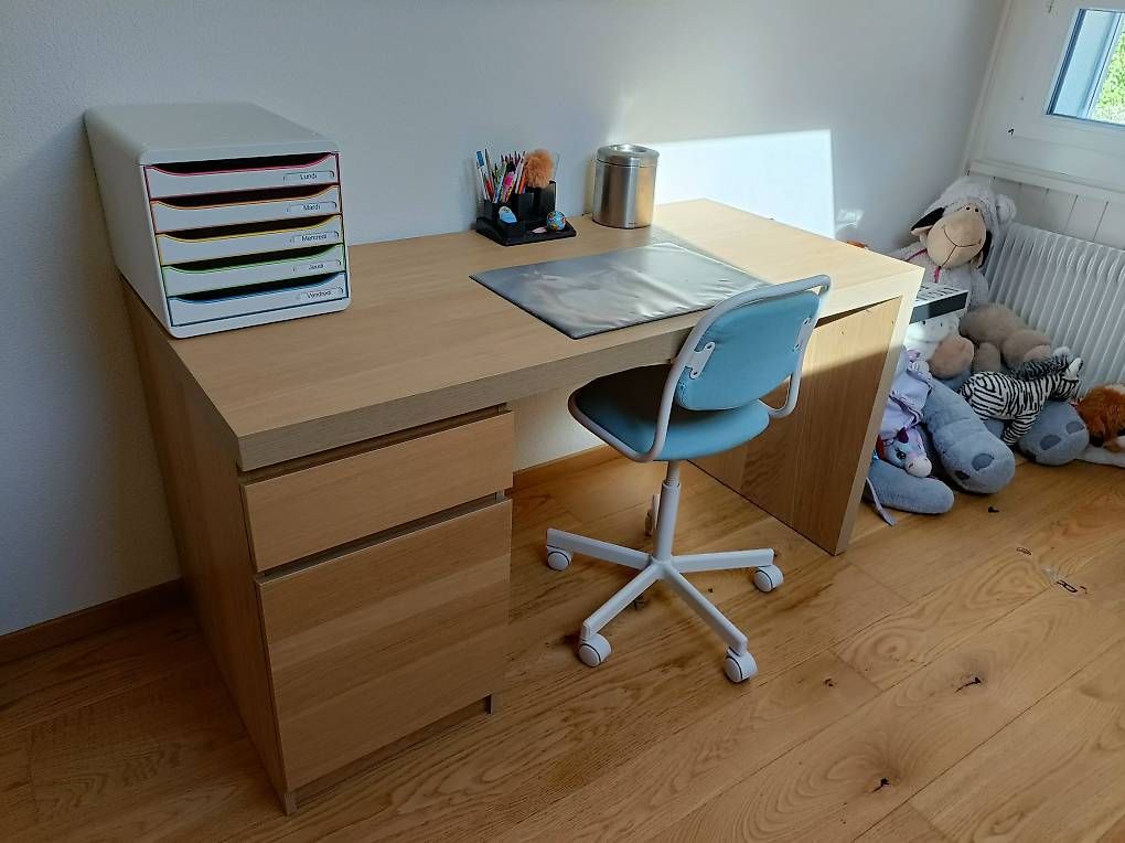 Bureaux: Bureau en bois – D'occasion à Bramois par ade_9bl2 4