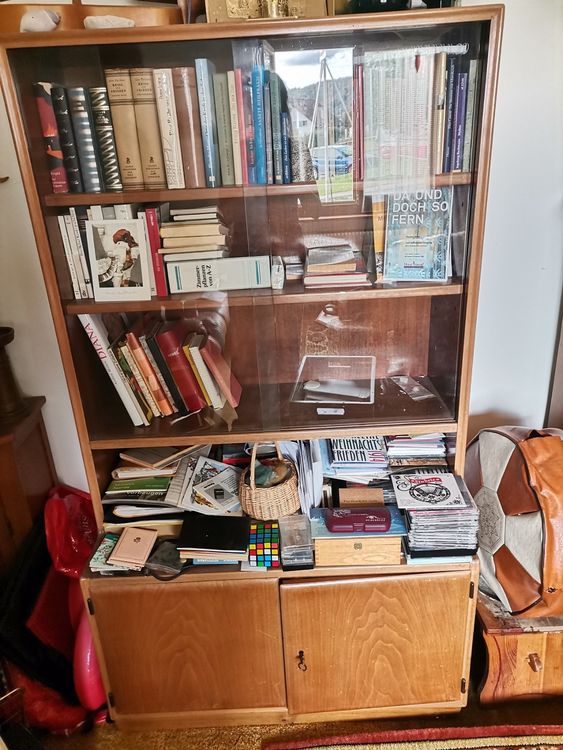 Gxffipw Glasvitrine Mit LED-Beleuchtung & Schubladen - Eleganter Präsentationsschrank 70x30x200 Cm